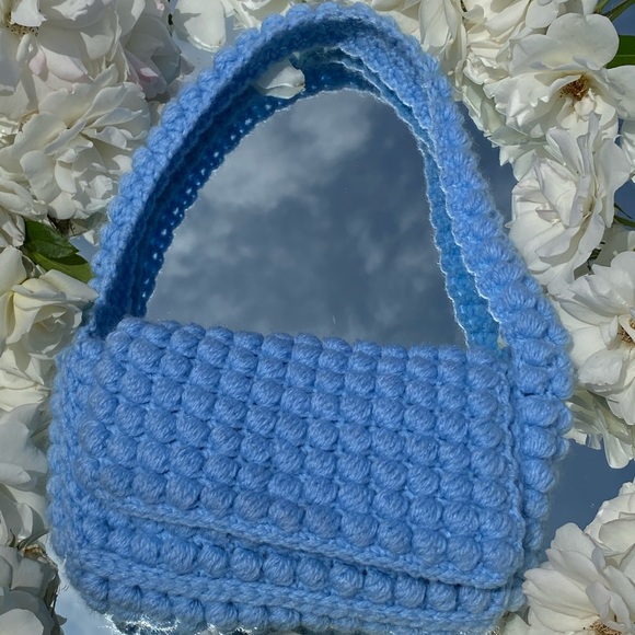 Crochet Bubble Bag - Picture 8 of 10